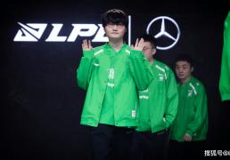 IG不科学团战再现，2-1击败WBG升至第二，TheShy：LOL是不需要操作的游戏