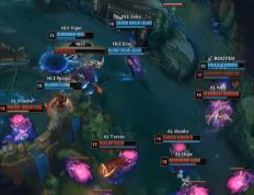 LOL总决赛精彩对决，游戏带你体验策略