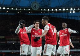 英超天王山之战！阿森纳VS利物浦，巅峰(fēng)对决决定争冠格局