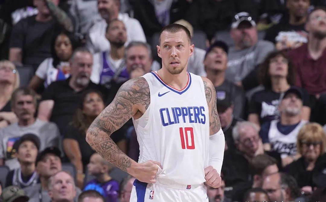 老(lǎo)将泰斯離(lí)开NBA，回归欧洲联赛