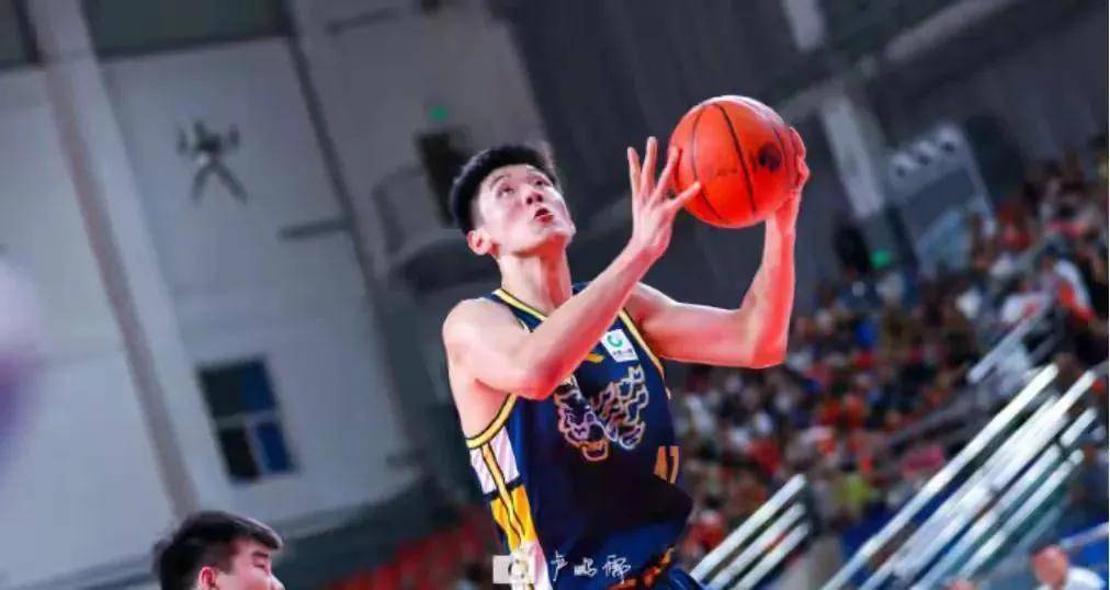 胡明轩、崔永熙领衔五星广东银河战舰出炉，11冠王力拼CBA总冠军