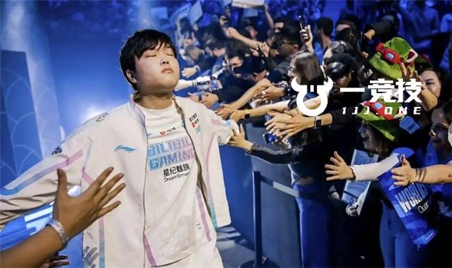 LOL:LPL常规赛最佳阵容(róng)出炉 Theshy当选一阵Bin落选!