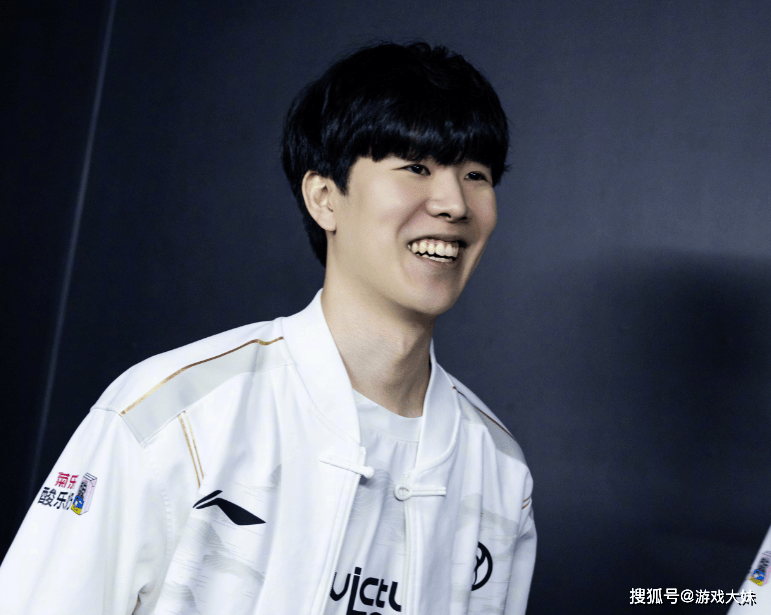 LOL官方(fāng)正式宣布，名人堂入選(xuǎn)顺序不看(kàn)赛区，theshy有望成(chéng)为下一位