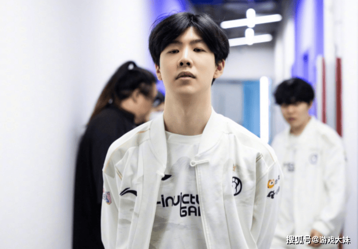 LOL官方(fāng)正式宣布，名人堂入選(xuǎn)顺序不看(kàn)赛区，theshy有望成(chéng)为下一位