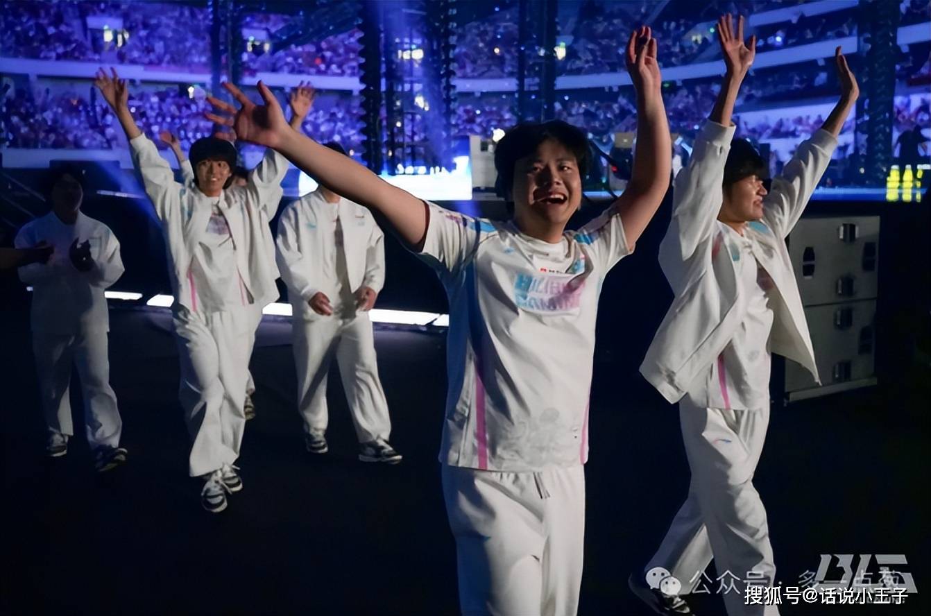 BLG双打(dǎ)野被无视！GEN主教练回应：不是傲慢，对BLG没有想法