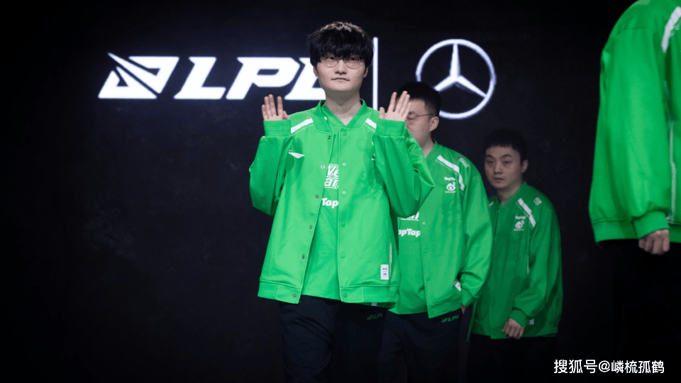 IG不科学团战再现,2-1击败WBG升至第二,TheShy:LOL是不需要操作的游戏