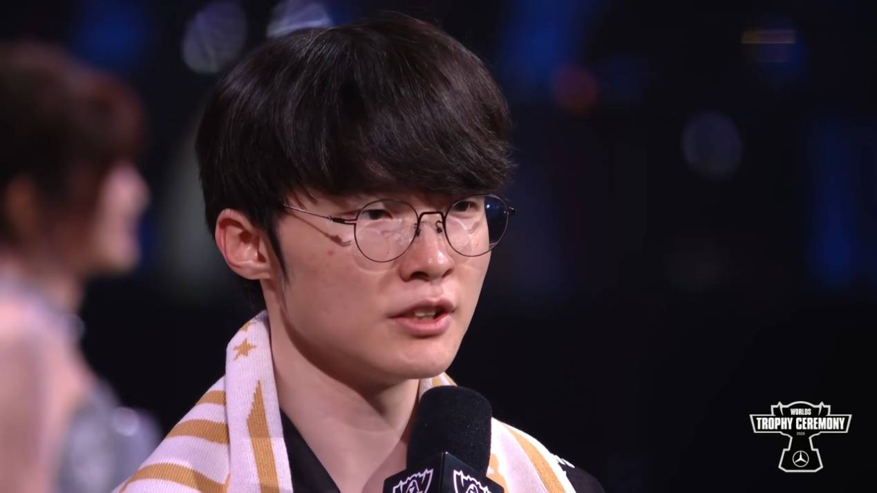 LOL迎来重大爆料!拳头官方透露,LCK明年的比赛,教练或参与指挥