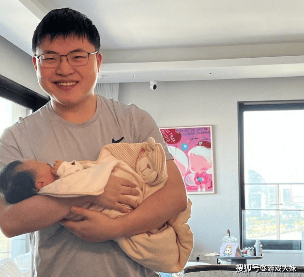 知名主播爆料Uzi会复出，家庭每月花銷(xiāo)20万，必须复出赚錢(qián)