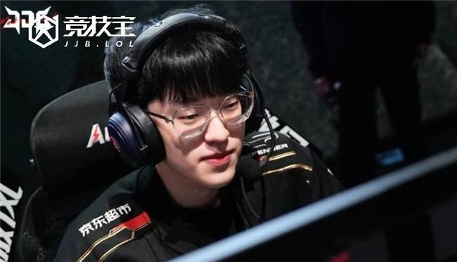 LOL-中韩转会期风云不断：韩援动向落定