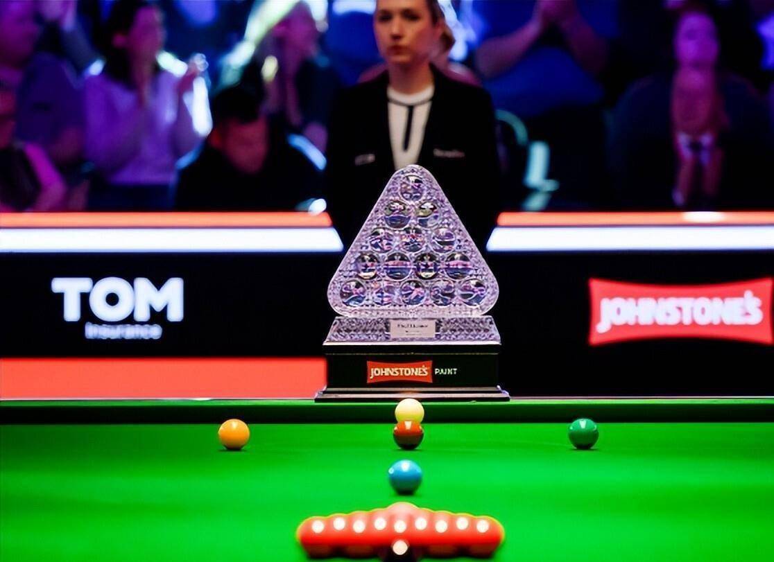 凯伦为何夺冠，赛后采访一针见血，希金斯的回应出人意料